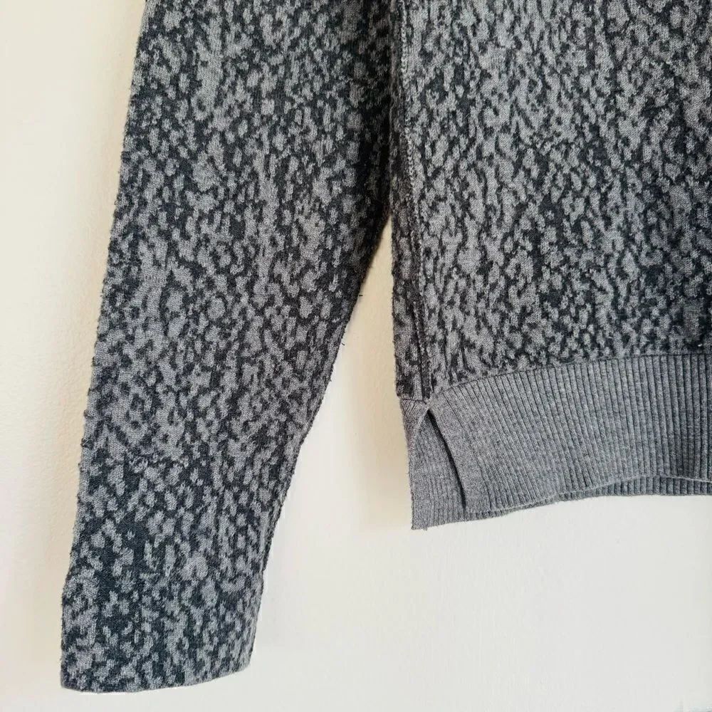 Athleta Reversible Adder Sweater Size Small - Picture 6 of 6
